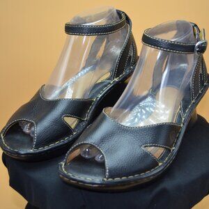 BORN BLACK PEEP TOE LEATHER SANDALS SIZE 9